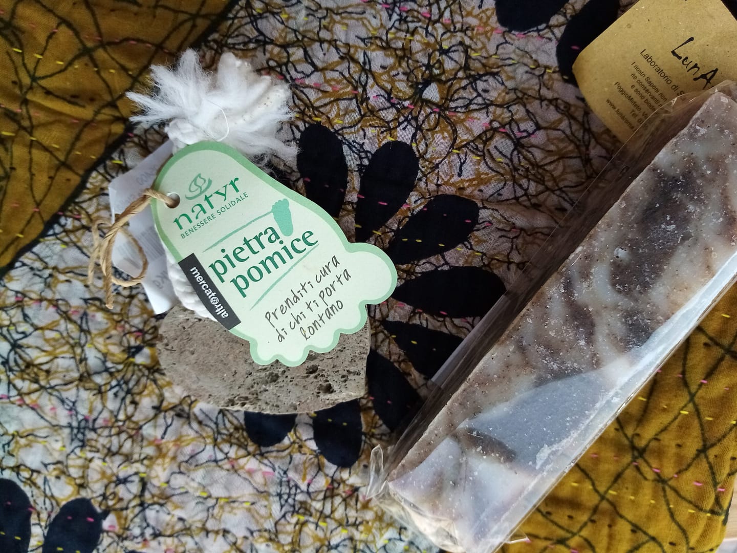 Prodotti benessere quo solidali biologici altromercato Saponaria Lunaroma